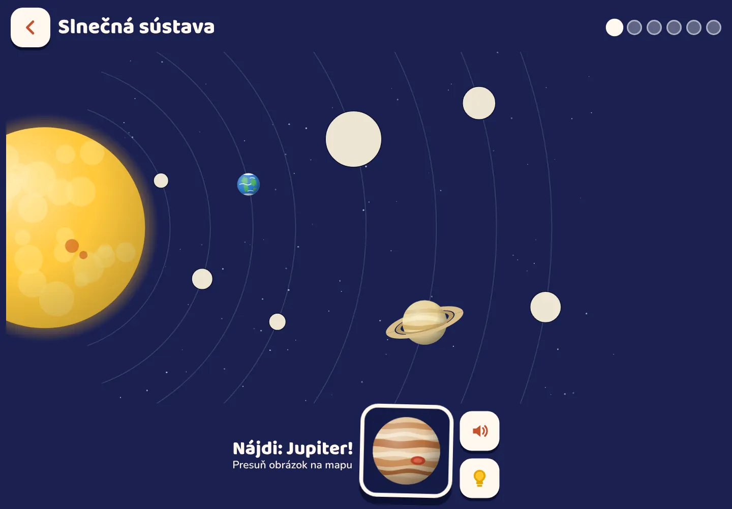 Aplikácia Space Wiki: mapa Slnečnej sústavy, z polovice vyplnená, Jupiter čaká, kým ho niekto presunie.