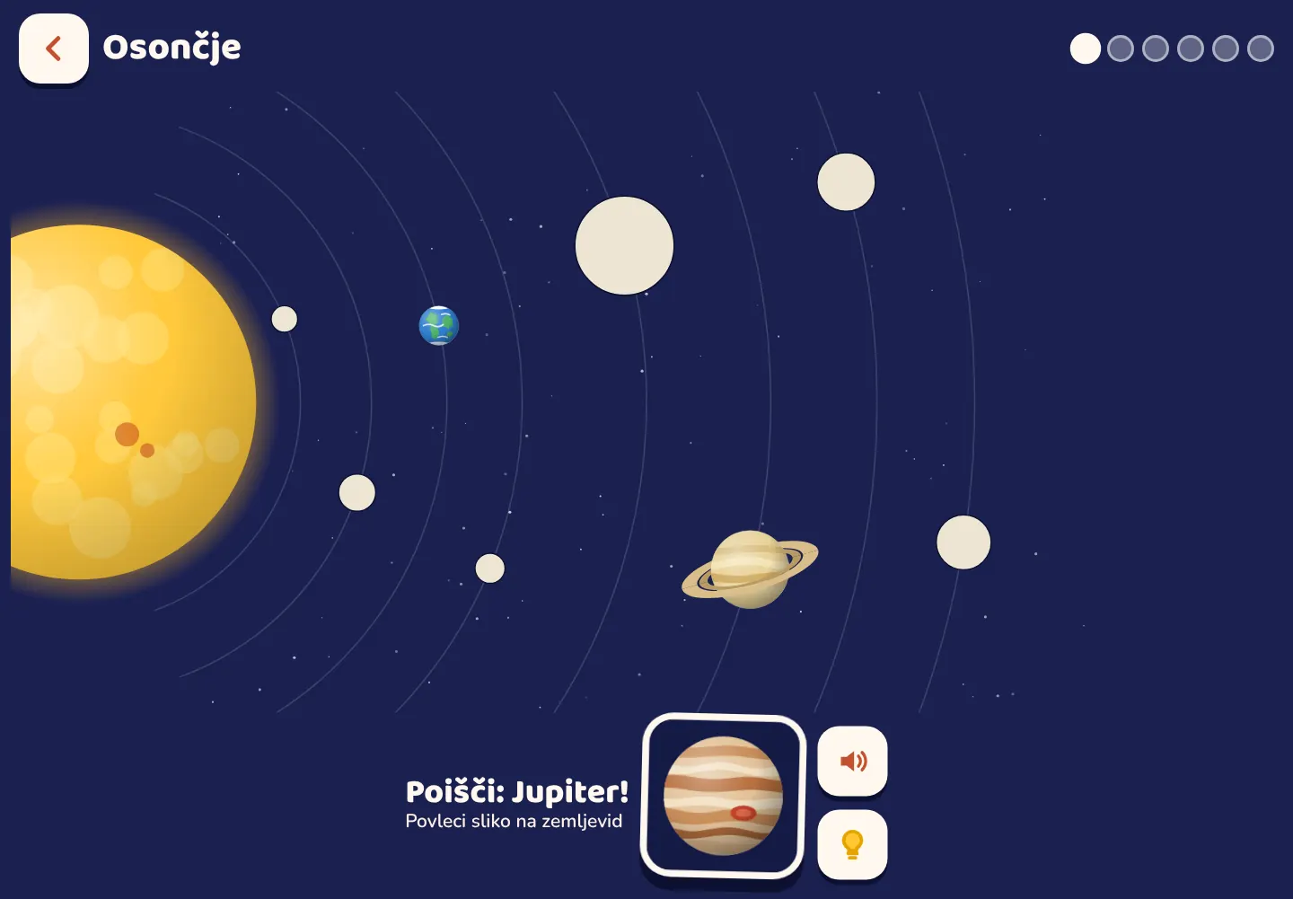 Aplikacija Space Wiki: zemljevid Osončja, napol izpolnjen, Jupiter pa čaka, da ga kdo povleče na mesto.